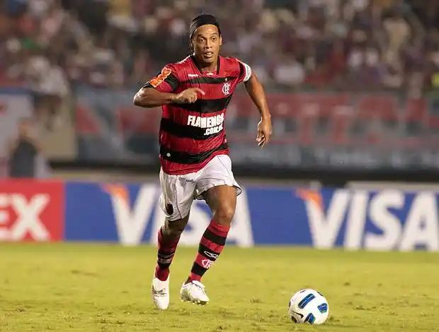 手为曼联首 手为曼联首