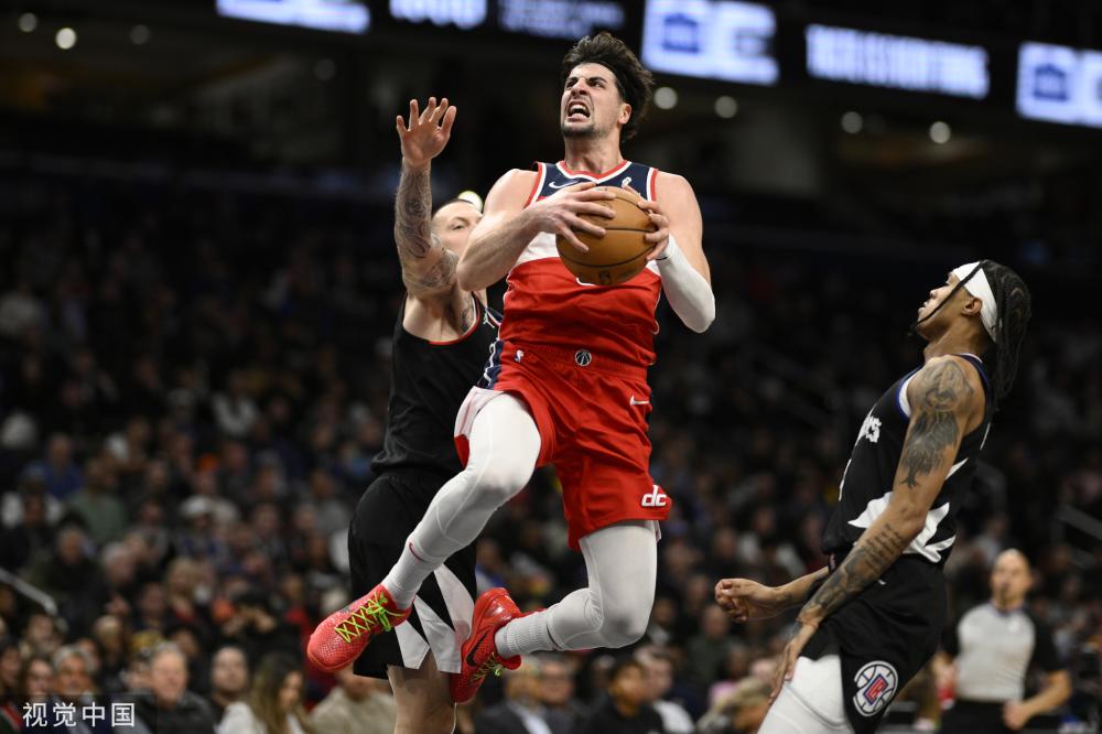 更需要精神 更需要精神